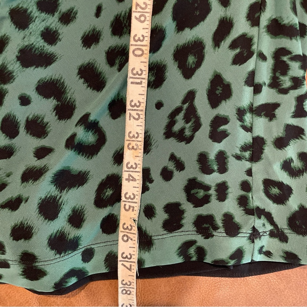 Cabi quest dress, reversible, fall 2024, size medium - Picture 8 of 8